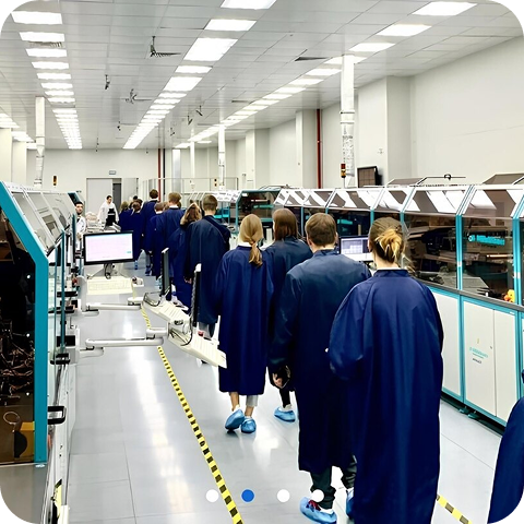 Экскурсия для студентов на завод АО «Микрон»