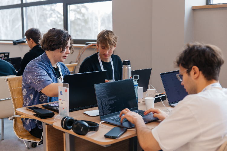 «Системное решение»: студенты ведущих вузов страны готовят ВКР совместно с крупными работодателями