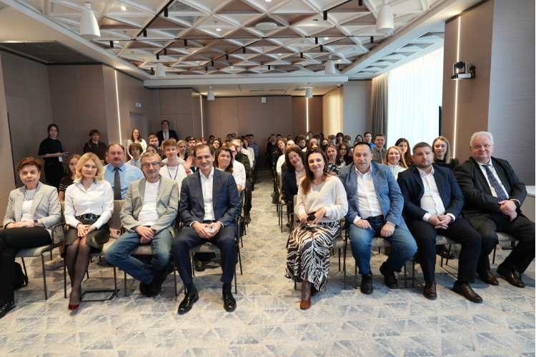 Стипендиатов «Системы» торжественно наградили в Москве