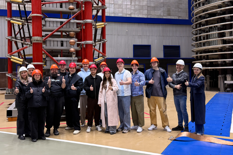 Двери четырех крупных отечественных компаний открылись для студентов колледжей и вузов в рамках профориентационных экскурсий